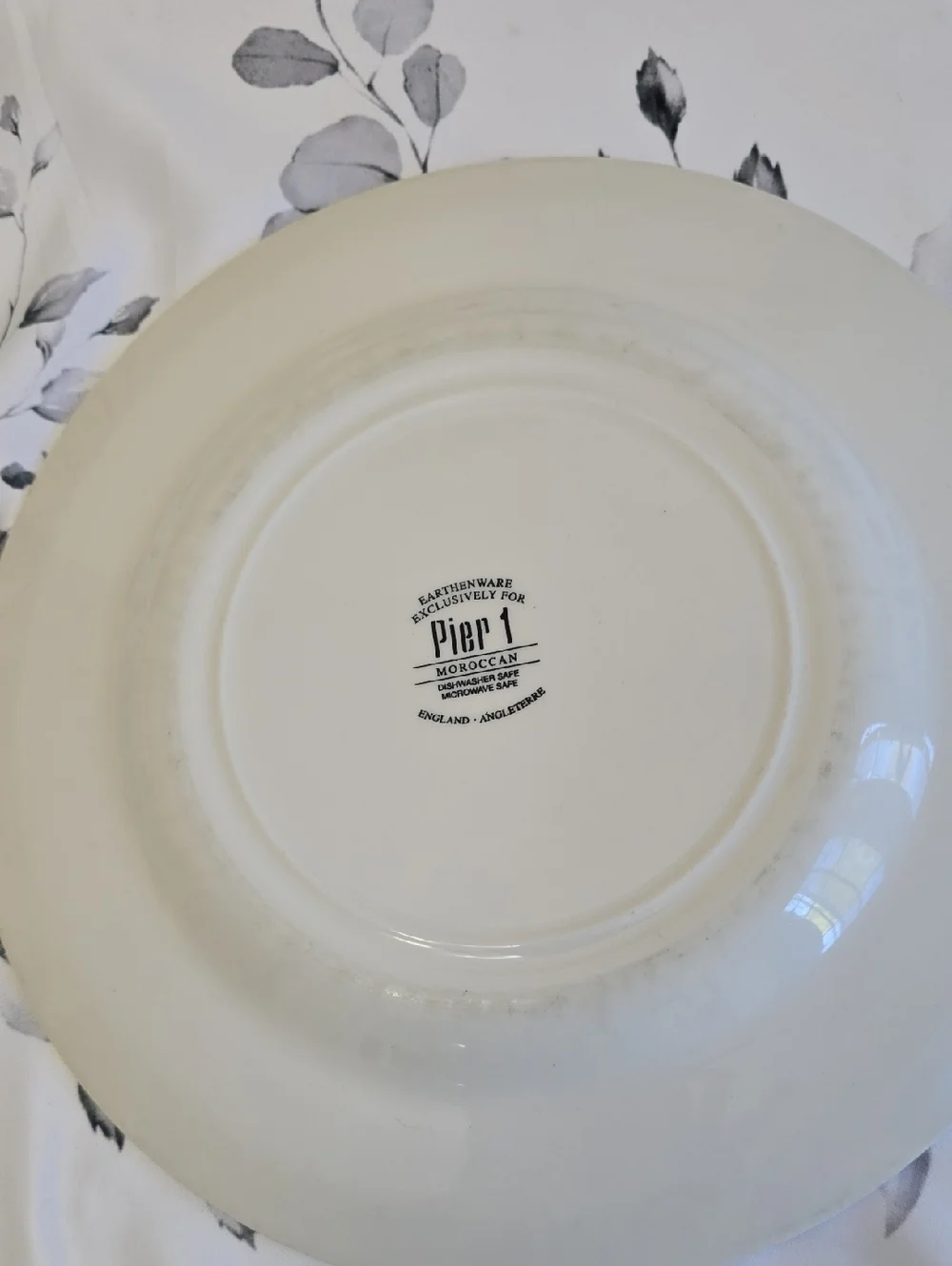 Pier 1 Set Of 2 Earthenware Moroccan Plates England
